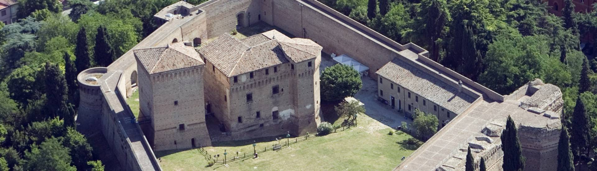 Malatestian Fortress - Rocca malatestiana Cesena- foto aerea photo credits: |Michele Buda| - Archivio Uff. Prom.Turistica Comune di Cesena